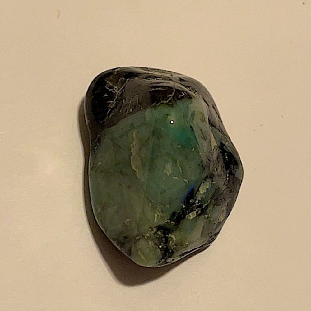 Brazilian Emerald, Mica, Indigenous Stone💚 Tumbled & Super Polished - Picture 11 of 16